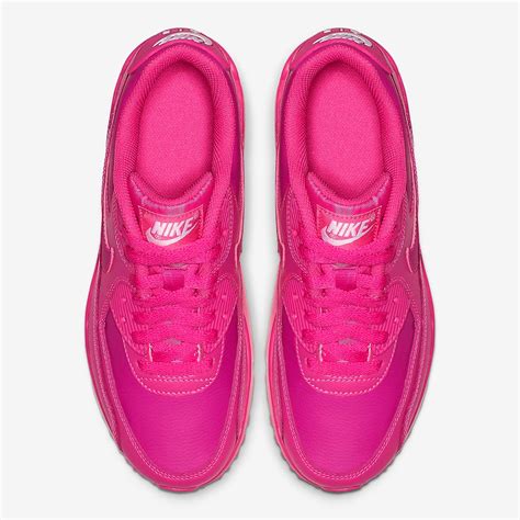 neon pink nike schuhe